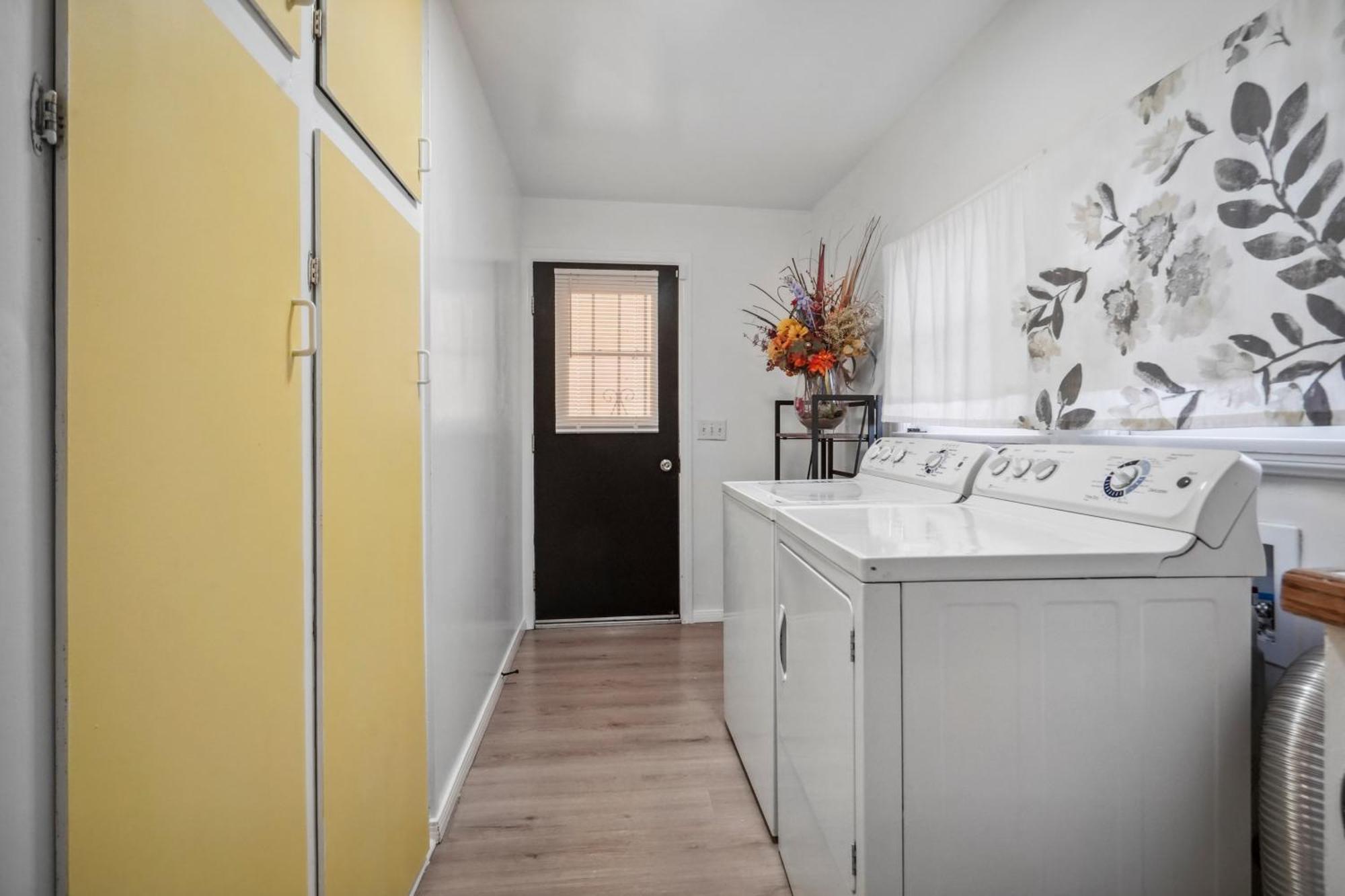 Cozy Single Story 2 Bdrm Family Home Near The Blvd Lancaster Exterior foto