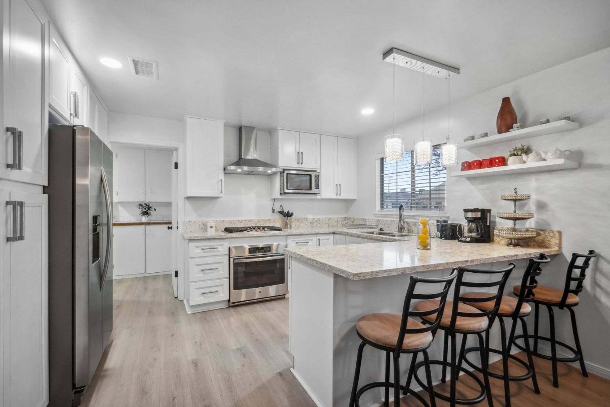 Cozy Single Story 2 Bdrm Family Home Near The Blvd Lancaster Exterior foto