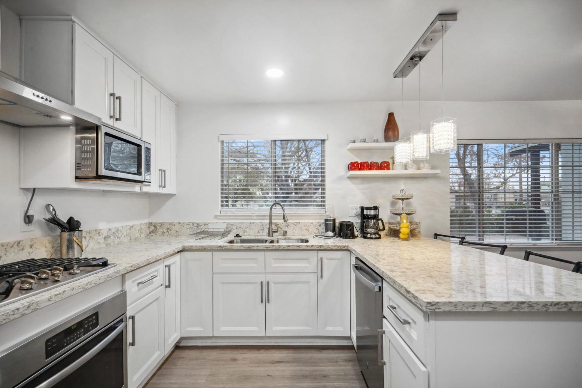 Cozy Single Story 2 Bdrm Family Home Near The Blvd Lancaster Exterior foto