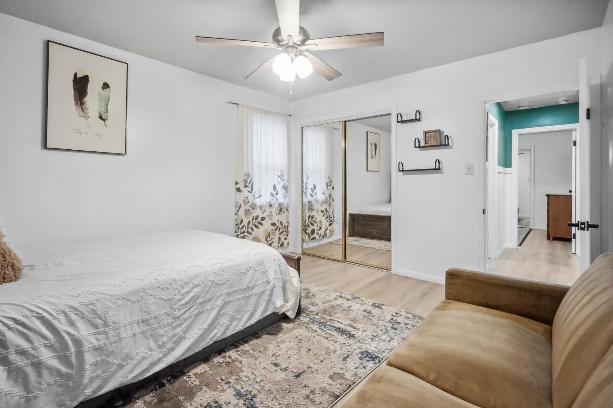 Cozy Single Story 2 Bdrm Family Home Near The Blvd Lancaster Exterior foto